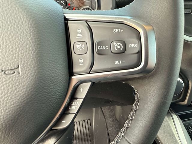 New 2026 RAM 1500 4x4 Crew Cab image 27