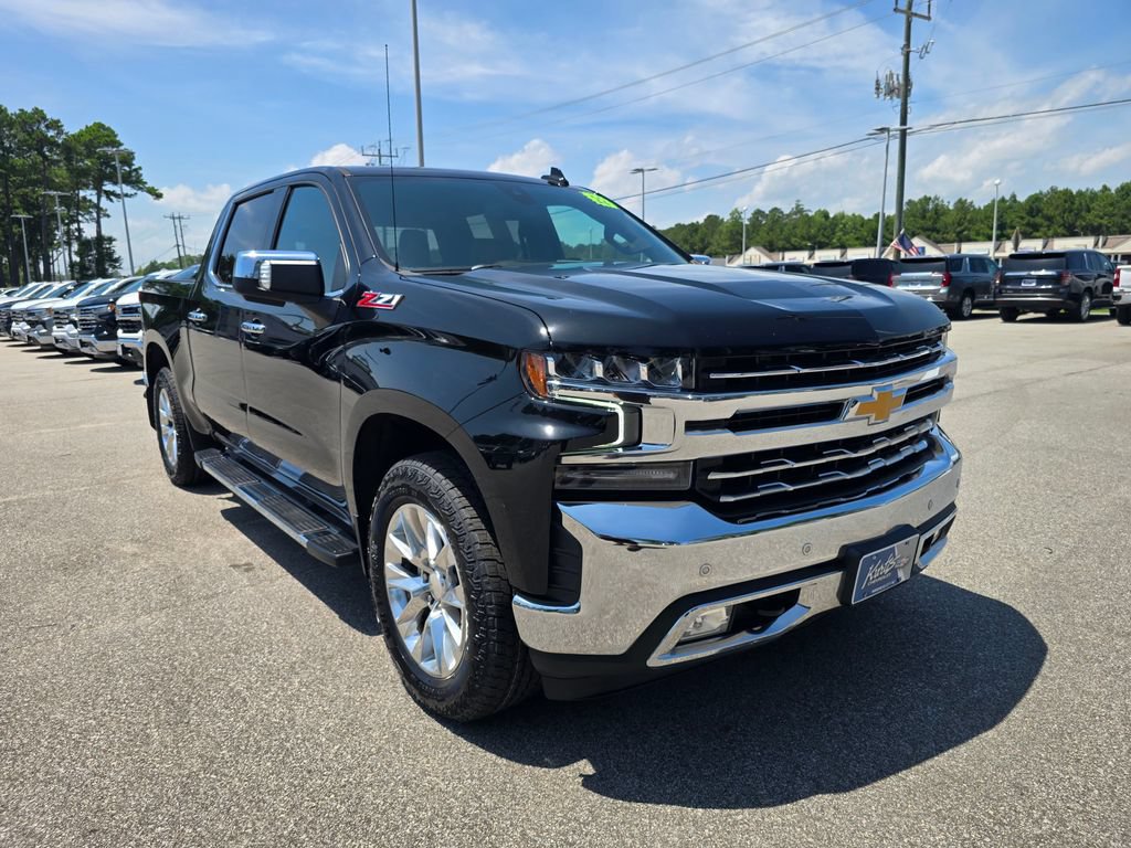Certified 2022 Chevrolet Silverado 1500 LTZ w/ Safety Package II AWD/4WD image 7