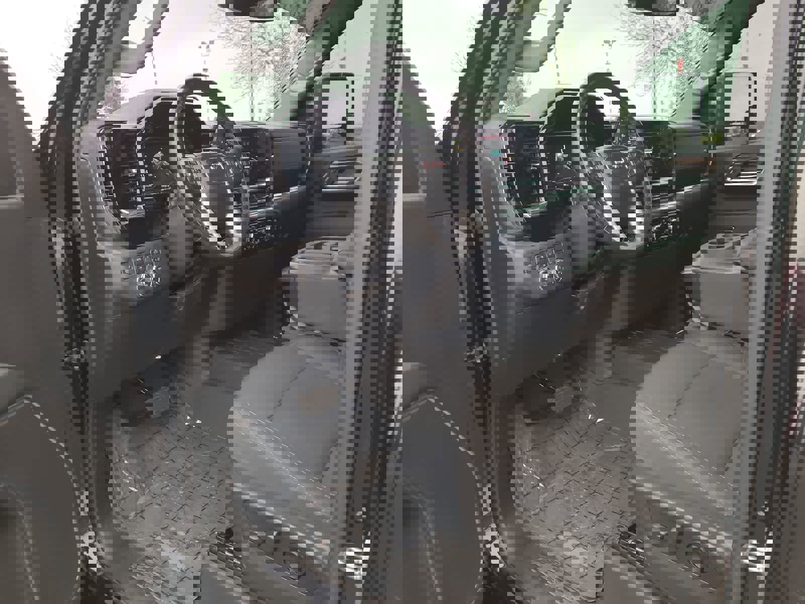 Used 2024 GMC Sierra 3500 SLE w/ SLE Value Package image 10