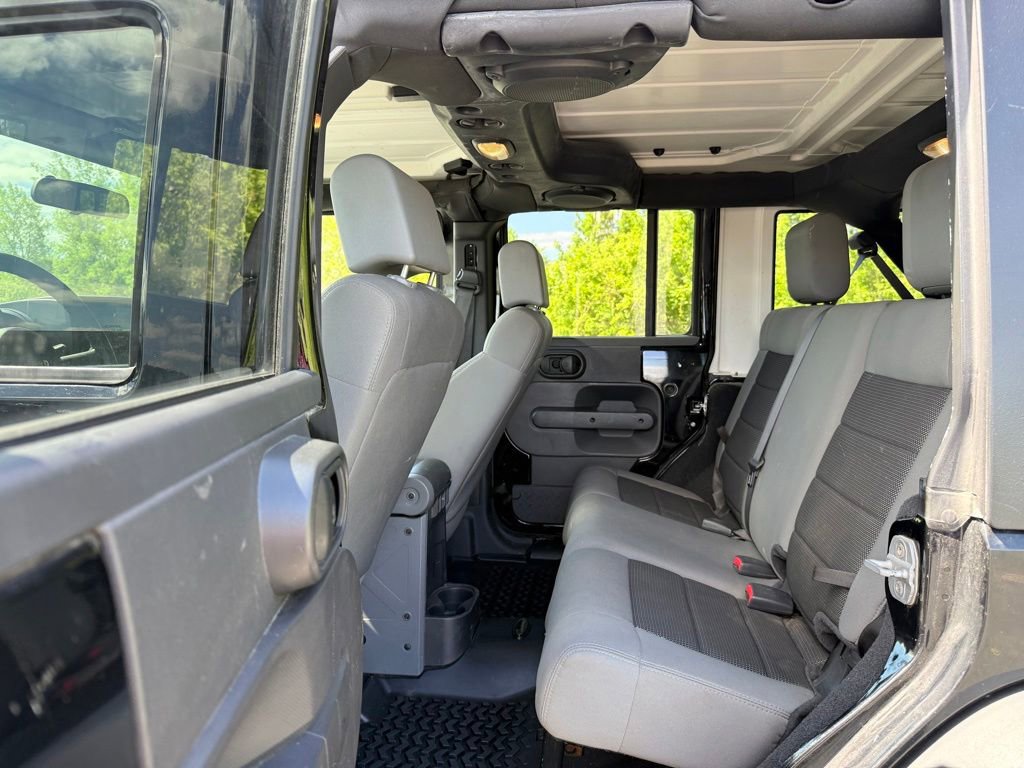 Used 2009 Jeep Wrangler Unlimited X AWD/4WD image 19