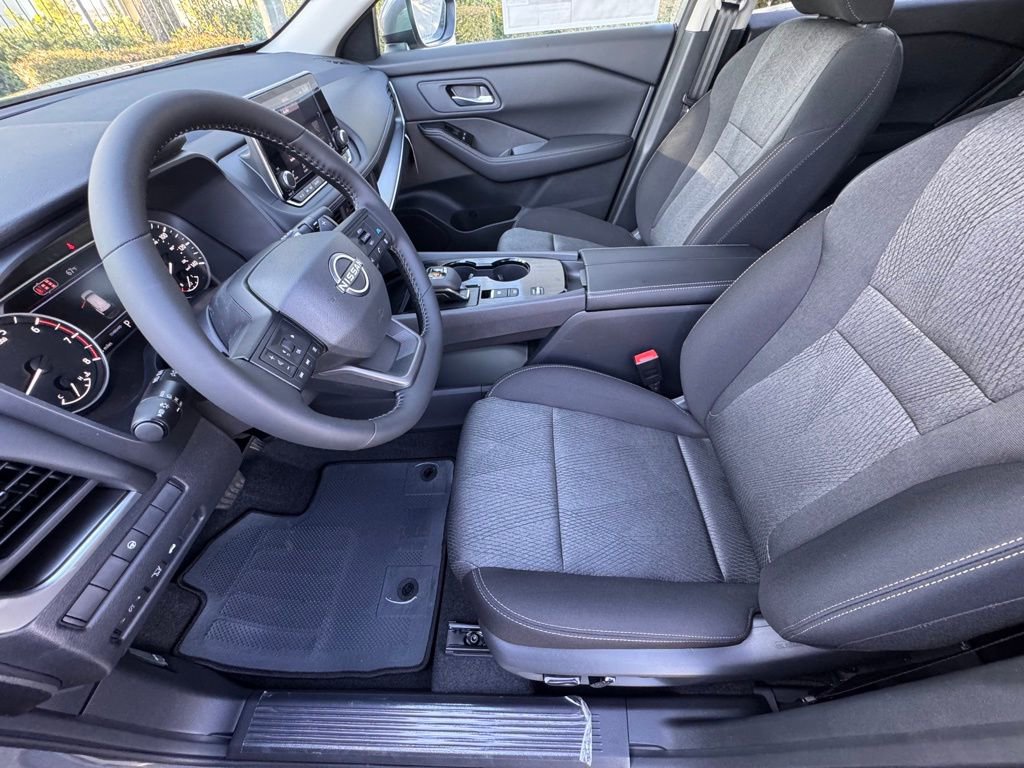 New 2026 Nissan Rogue SV image 9