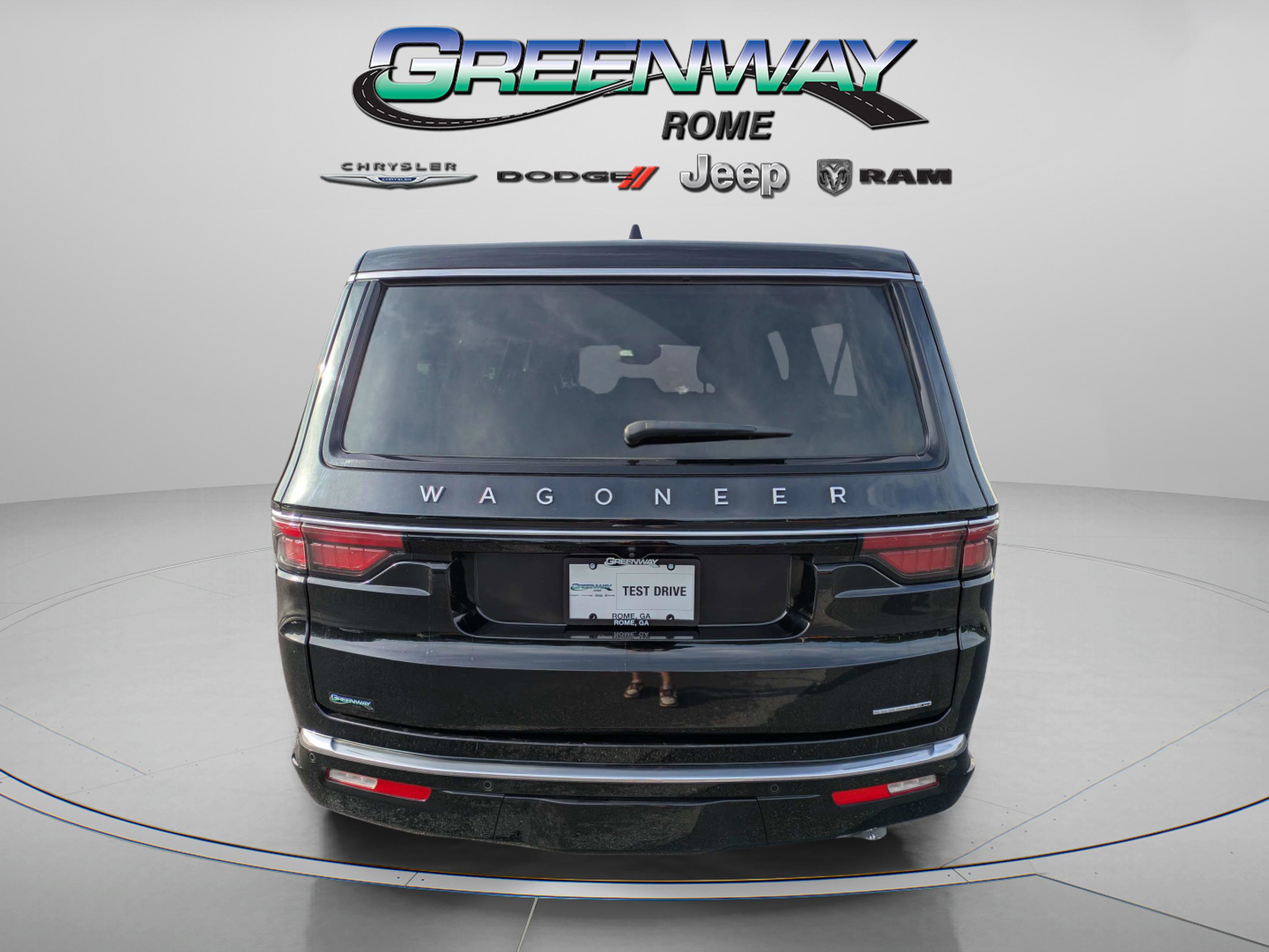 Used 2024 Jeep Wagoneer L Series III w/ Flexible Seating Group AWD/4WD image 6