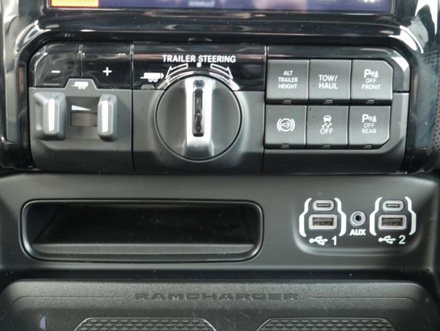 Used 2024 RAM 3500 Limited AWD/4WD image 25