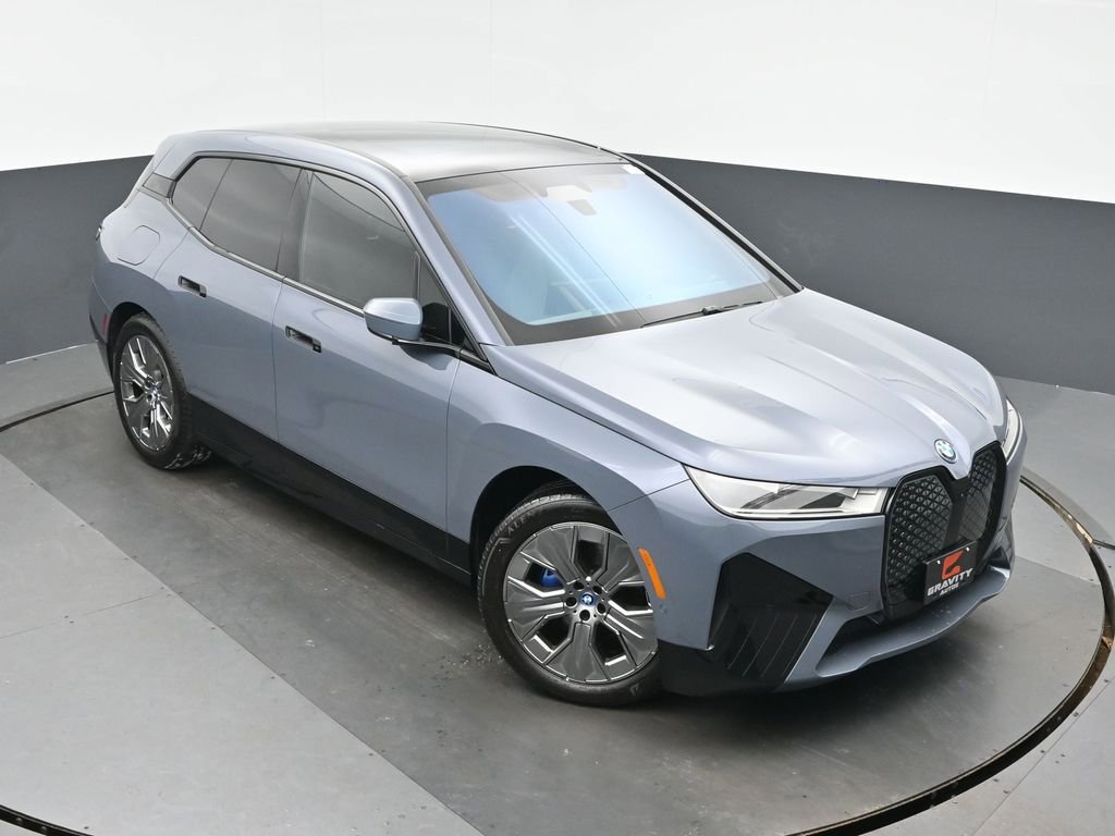 Used 2023 BMW iX xDrive50 w/ Ultimate Package 2 image 32