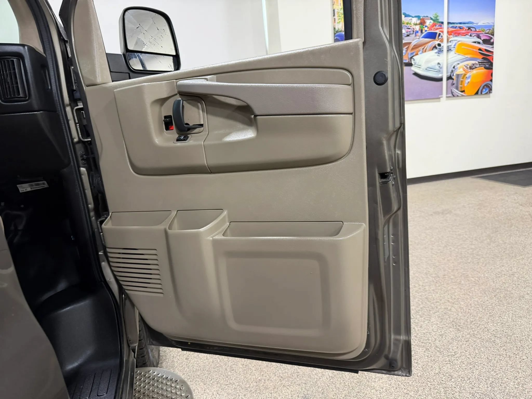 Used 2014 Chevrolet Express 3500 LT w/ LT Preferred Equipment Group RWD image 25
