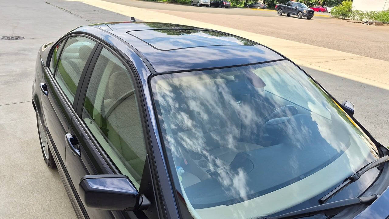 Used 2004 BMW 325xi Sedan AWD/4WD image 29