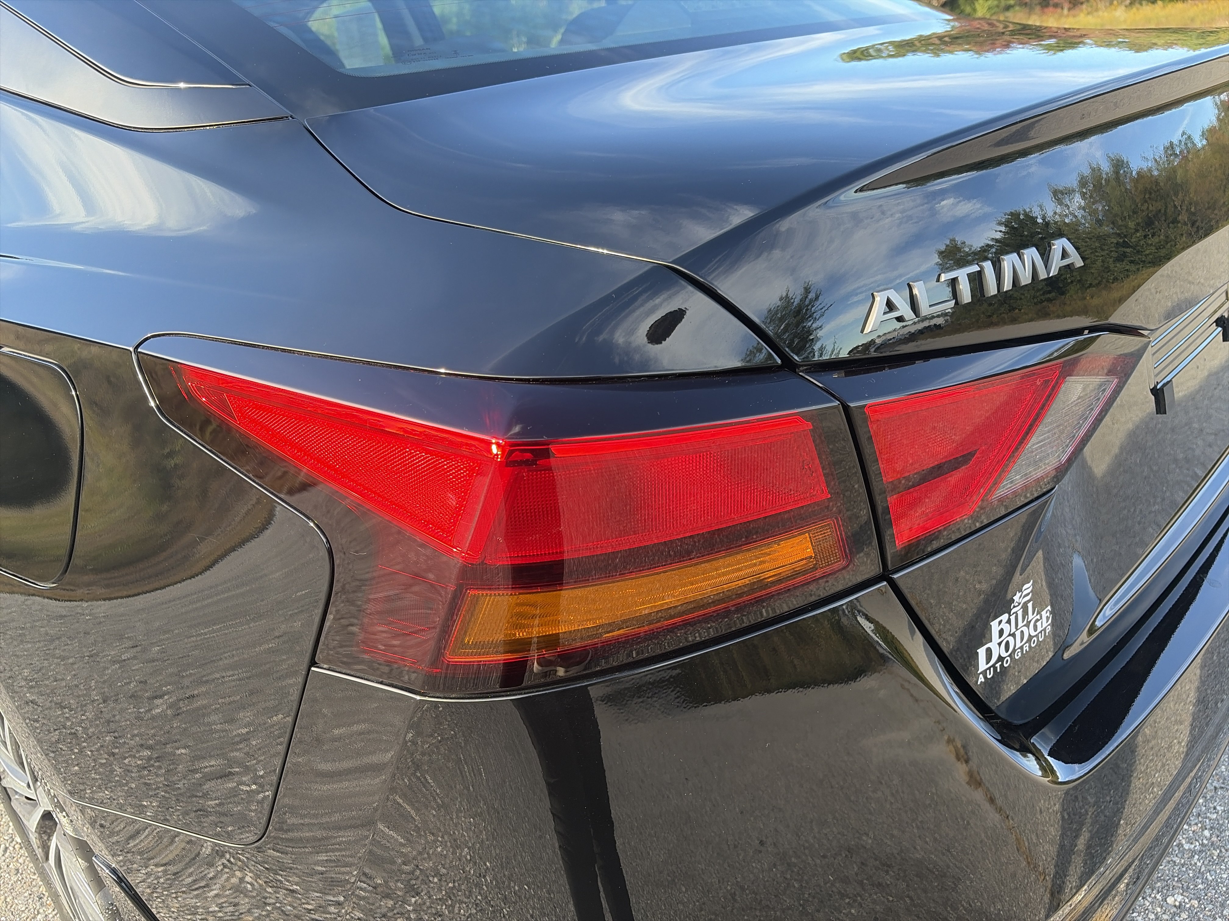 Used 2024 Nissan Altima 2.5 SV AWD/4WD image 11