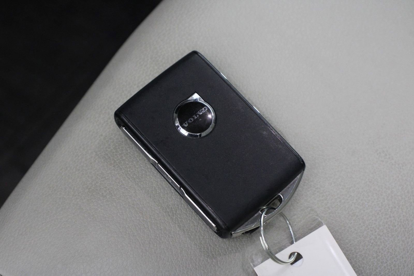 Used 2026 Volvo XC40 B5 Ultra w/ Climate Package image 33