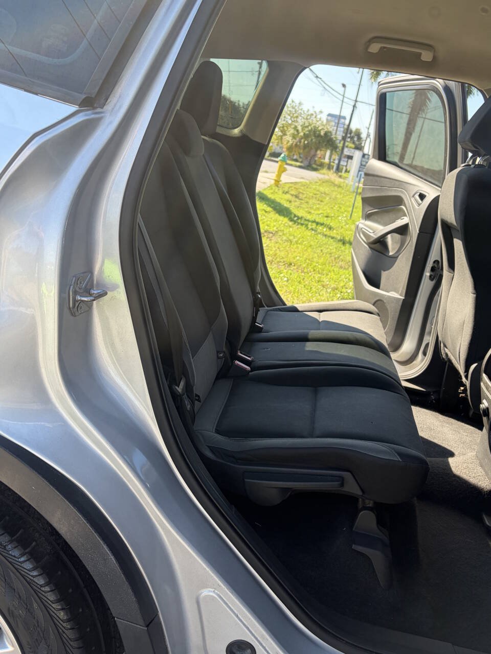 Used 2015 Ford Escape S FWD image 5