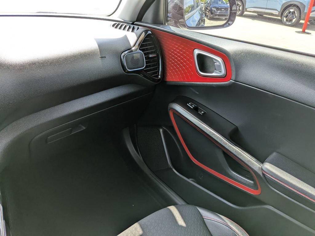 Certified 2023 Kia Soul GT-Line FWD image 18
