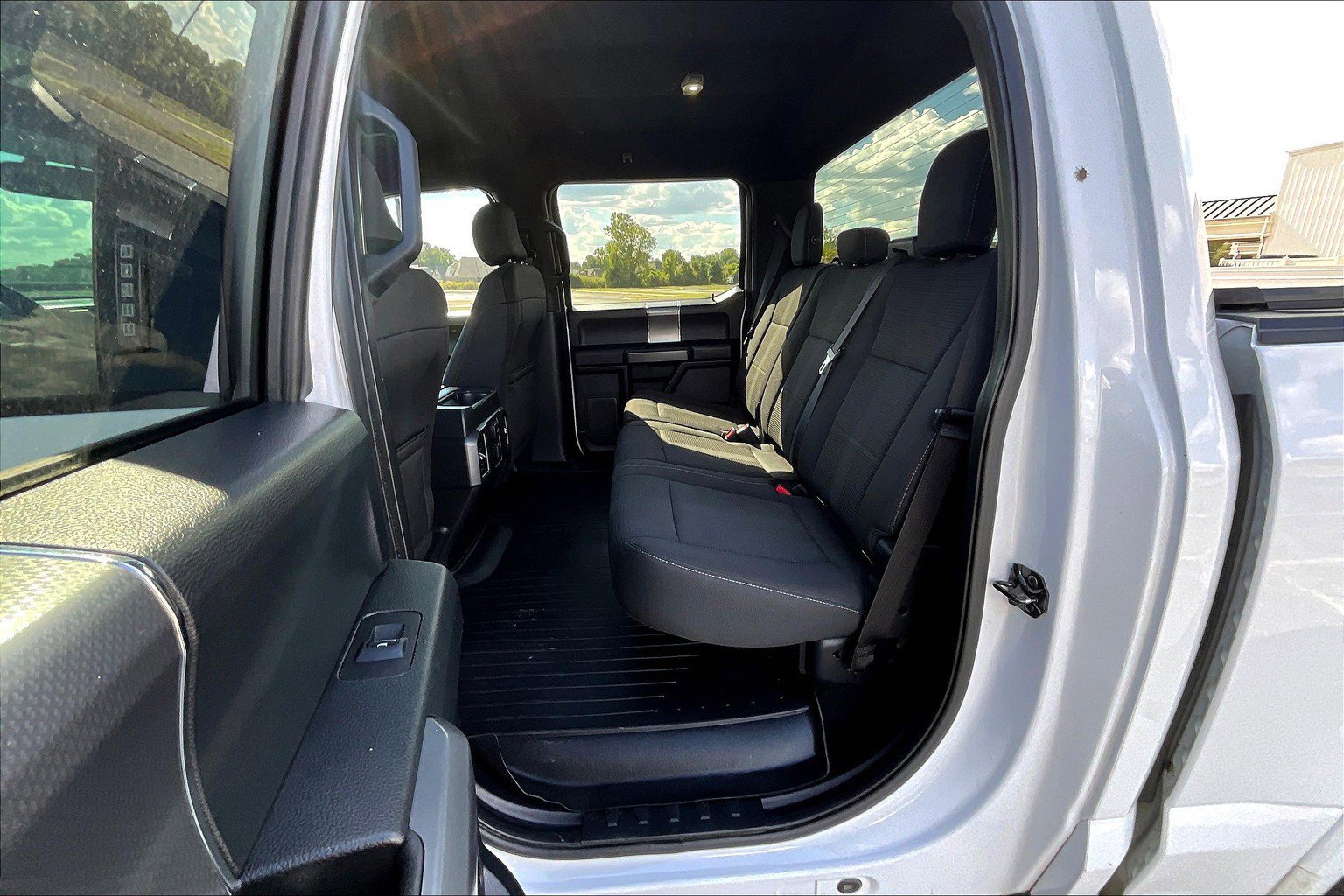 Used 2016 Ford F150 XLT w/ Equipment Group 301A Mid image 20