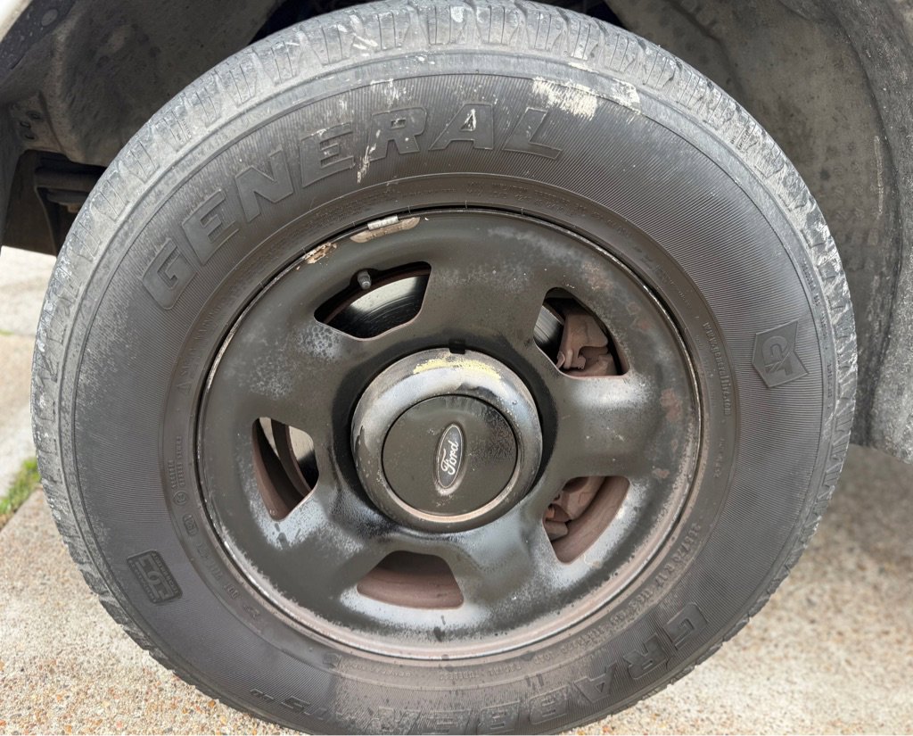 Used 2004 Ford Expedition XLT RWD image 25