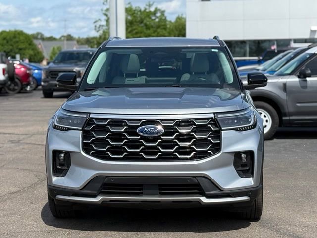 Used 2025 Ford Explorer Platinum w/ LUX Leather Package AWD/4WD image 40