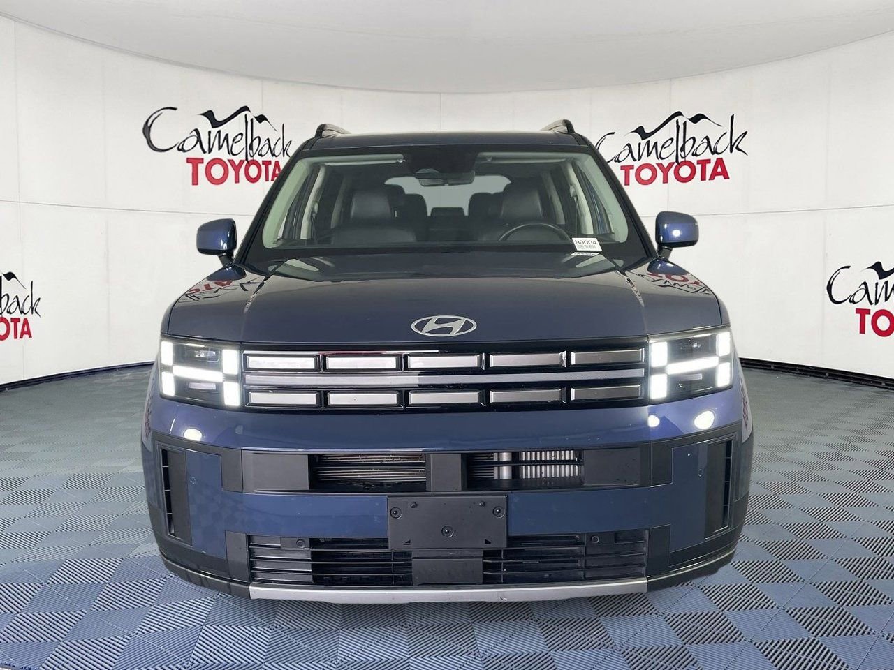 Used 2025 Hyundai Santa Fe SEL image 2