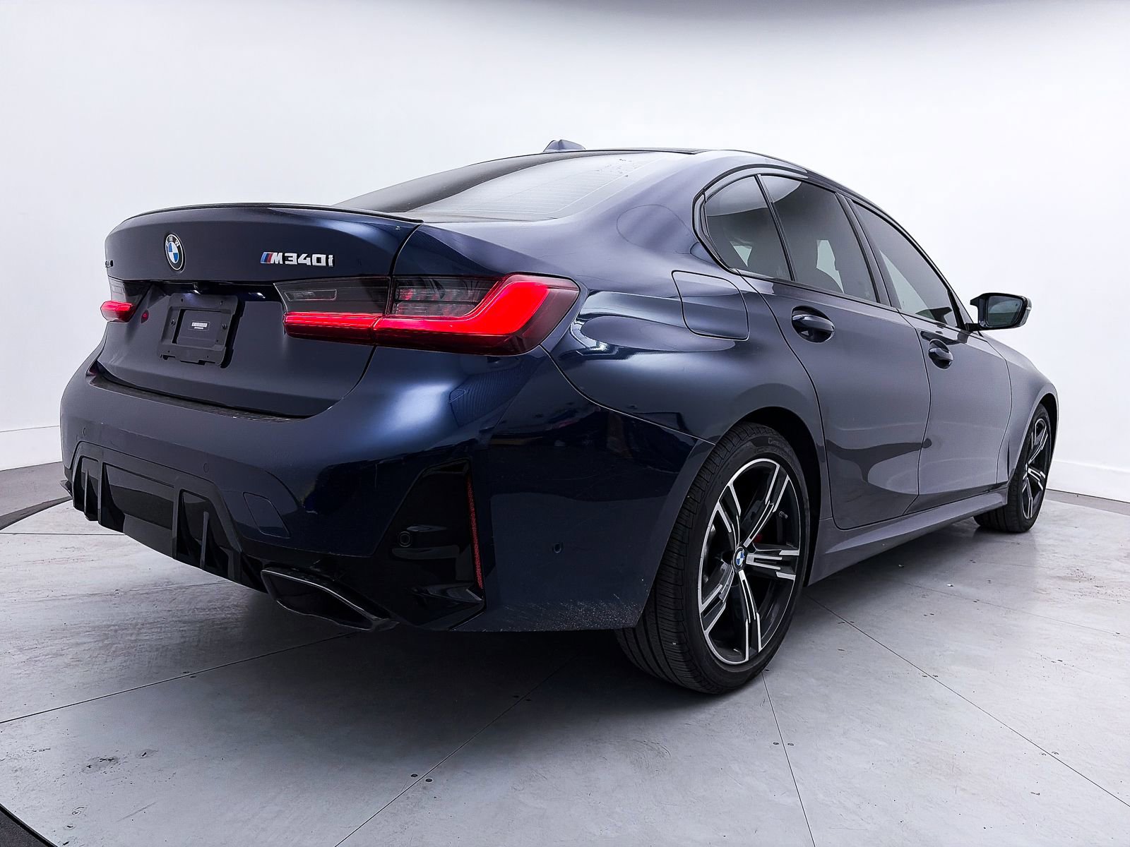 Used 2023 BMW M340i xDrive image 18
