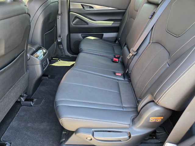 Certified 2026 INFINITI QX60 Pure w/ Cargo Package AWD/4WD image 23