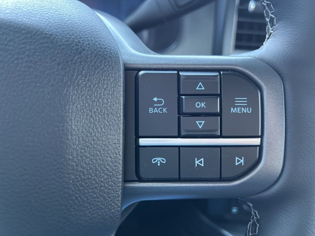 New 2026 Ford F250 Lariat w/ FX4 Off-Road Package image 17