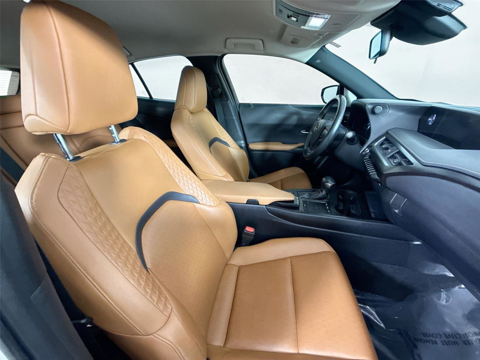 Used 2020 Lexus UX 200 image 38