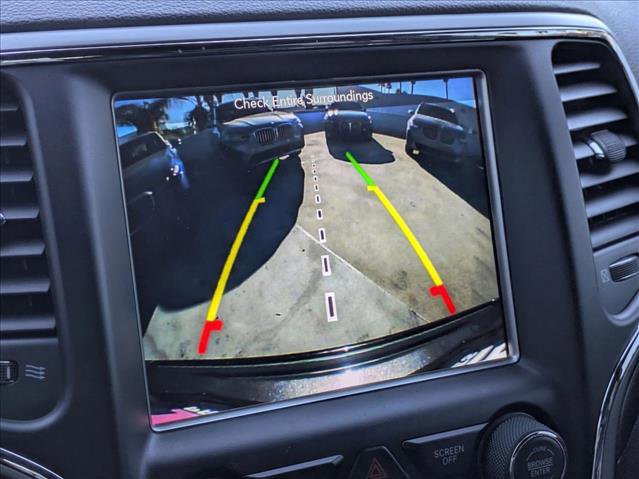 Used 2018 Jeep Grand Cherokee Altitude image 13