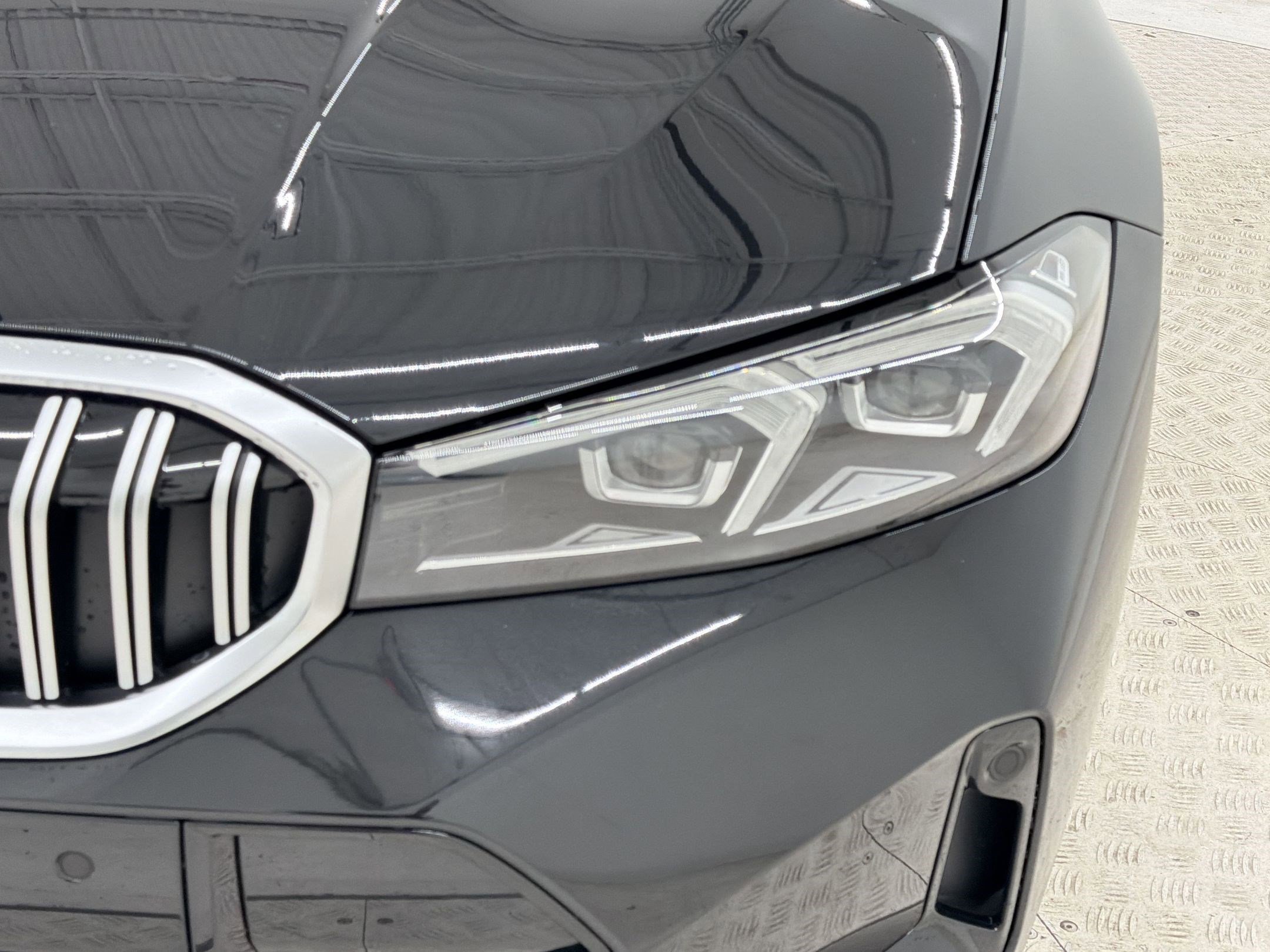 New 2026 BMW 330i Sedan w/ M Sport Package RWD image 11