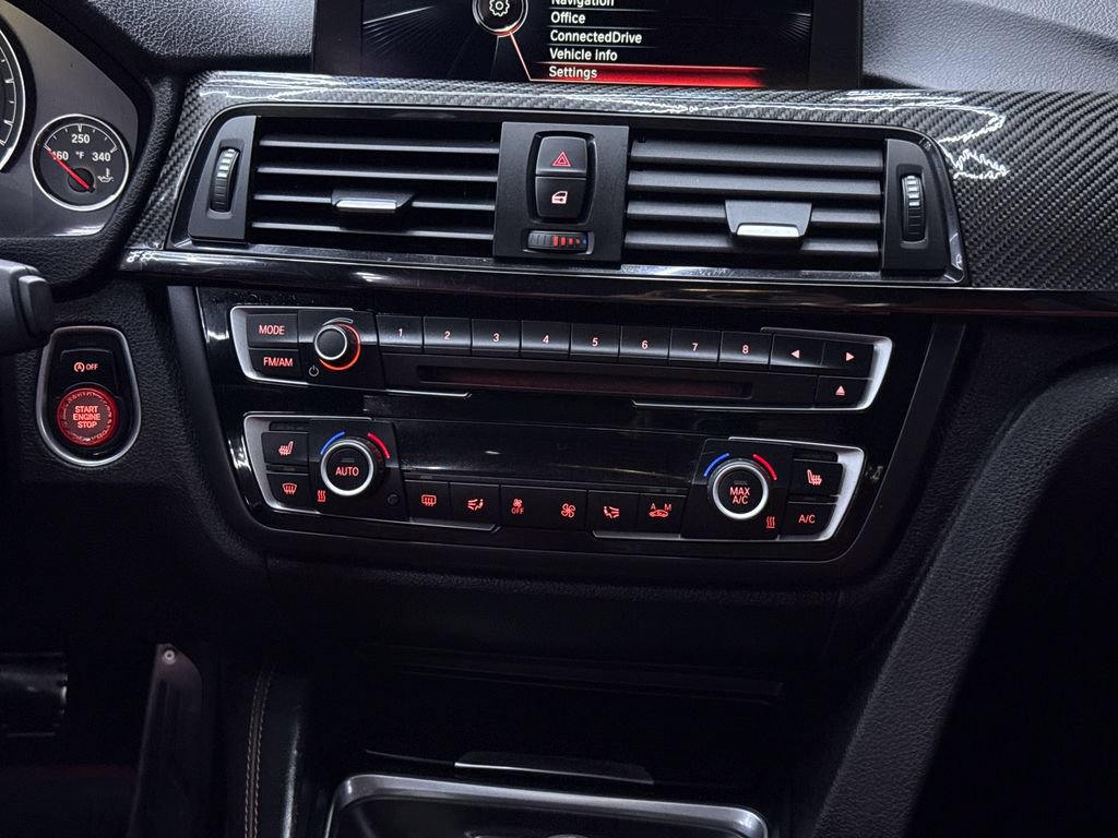 Used 2015 BMW M3 RWD image 17