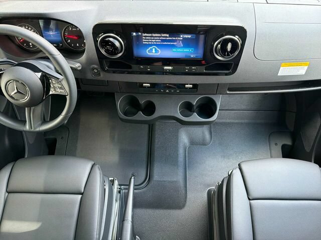 New 2026 Mercedes-Benz Sprinter 2500 image 12