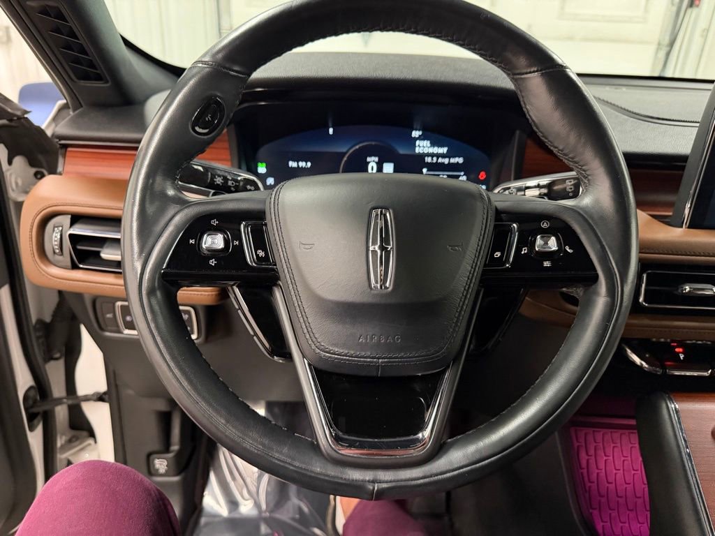 Used 2023 Lincoln Aviator Reserve w/ Equipment Group 201A image 42