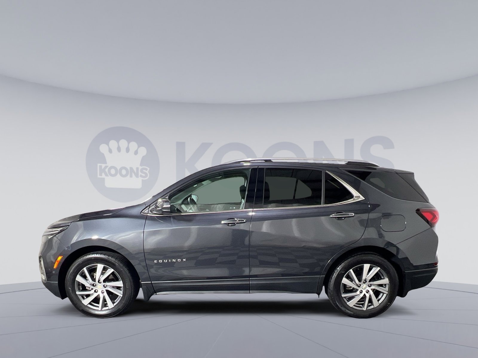 Used 2022 Chevrolet Equinox Premier image 2