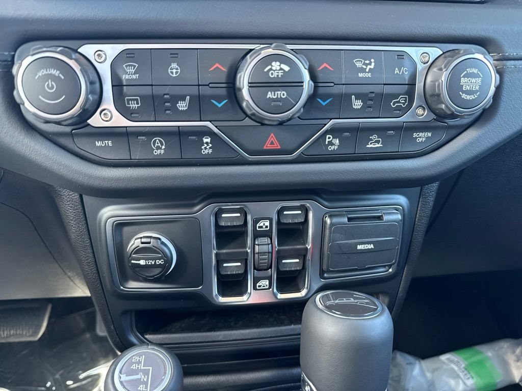 New 2026 Jeep Gladiator Sport AWD/4WD image 14