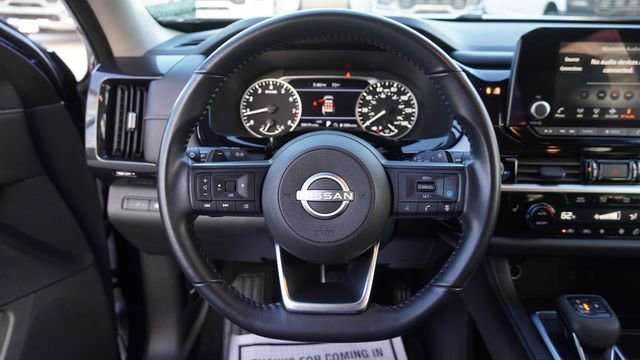 Used 2024 Nissan Pathfinder SV image 29