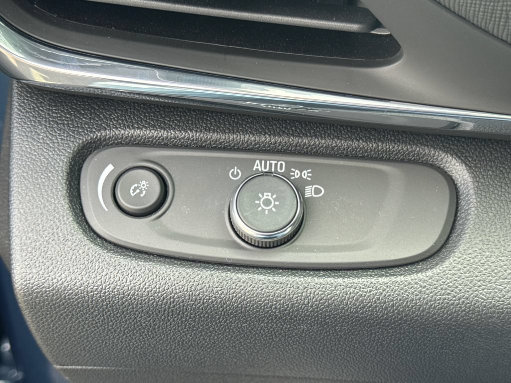 Certified 2024 Buick Envista Preferred w/ Convenience I Package FWD image 18