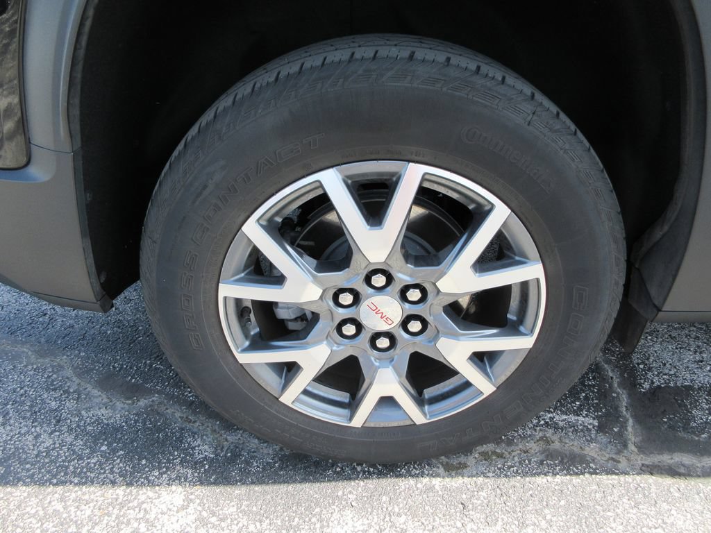 Used 2023 GMC Acadia SLT w/ Preferred Package FWD image 9