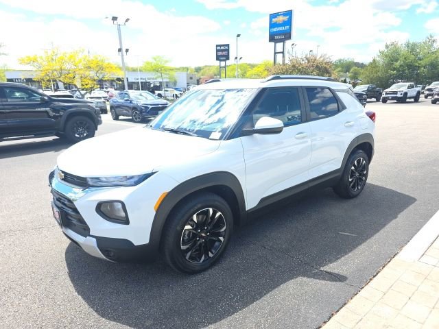 Used 2023 Chevrolet TrailBlazer LT w/ Convenience Package FWD image 5