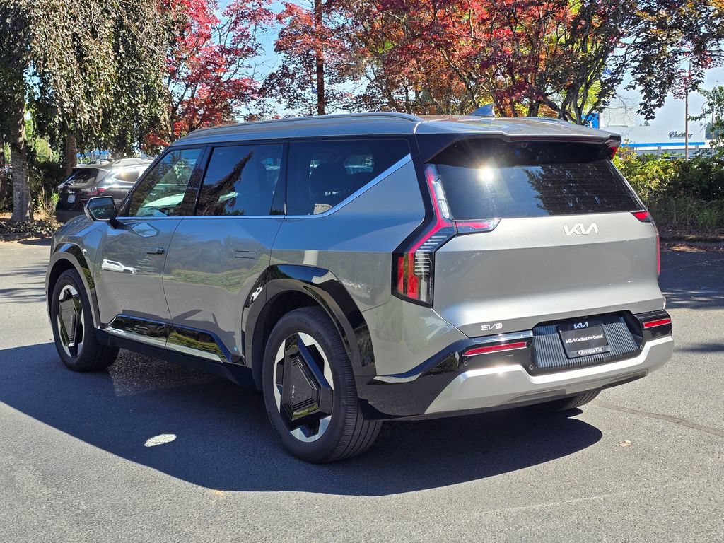 Certified 2024 Kia EV9 Land AWD/4WD image 5