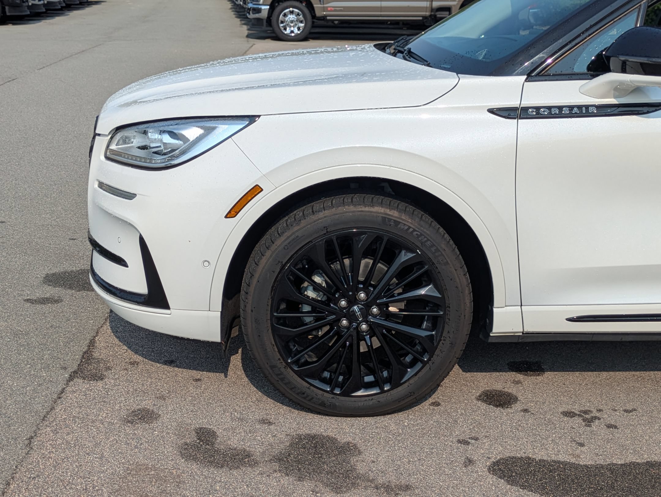 Used 2023 Lincoln Corsair Reserve w/ Equipment Group 202A AWD/4WD image 11