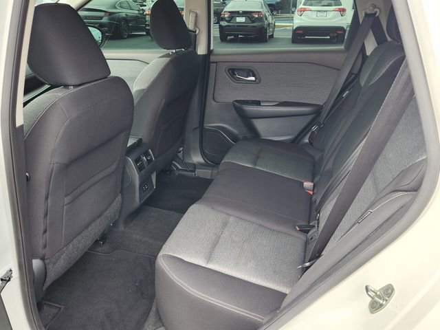 Used 2021 Nissan Rogue SV image 11