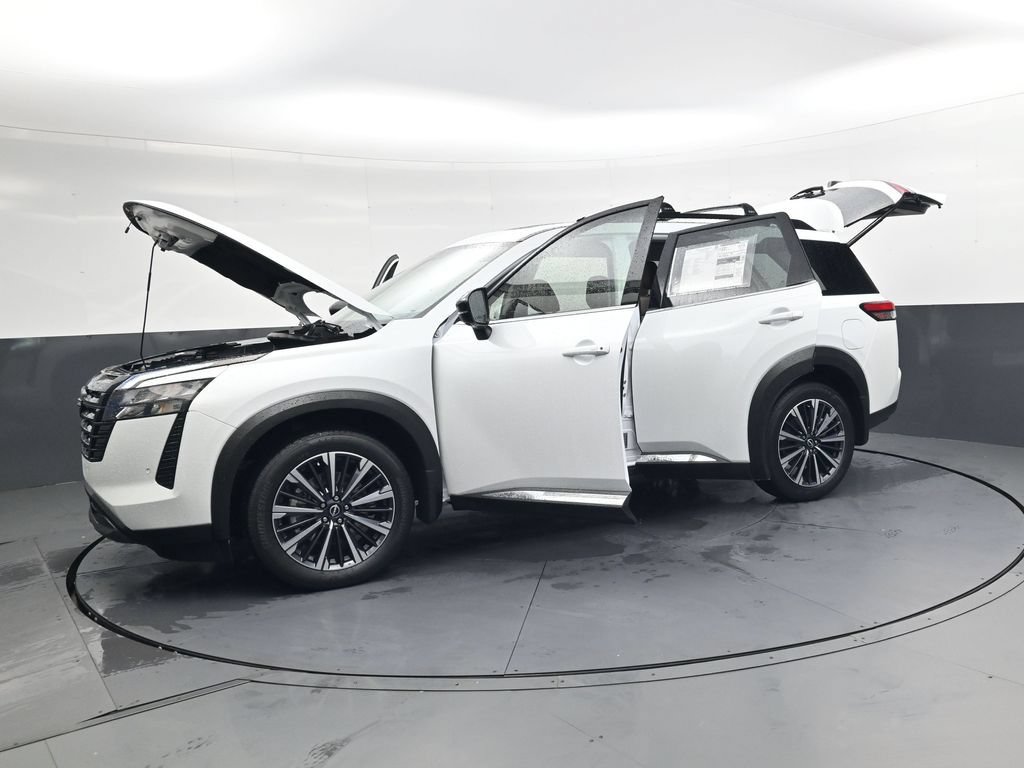 New 2026 Nissan Pathfinder Platinum w/ Cargo Package AWD/4WD image 46