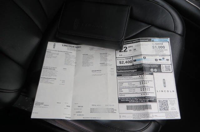 Used 2015 Lincoln MKC AWD w/ Equipment Group 102A Reserve image 27