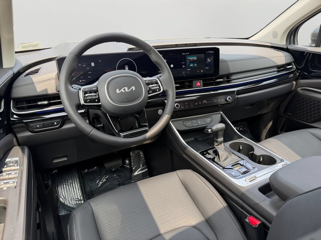 Used 2025 Kia Carnival SX Prestige FWD image 13