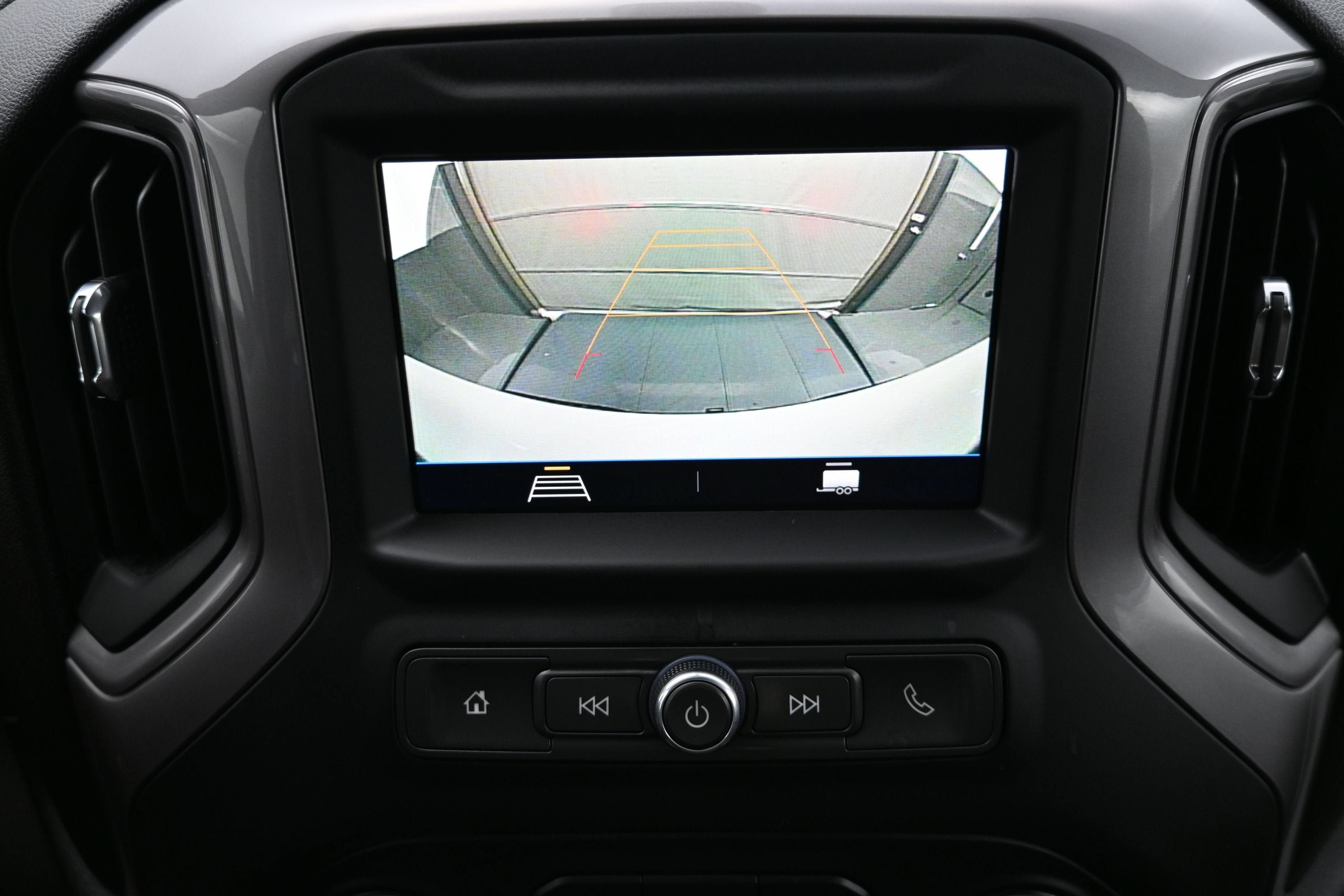 Used 2022 Chevrolet Silverado 1500 Custom Trail Boss w/ LPO, Dark Essentials Package AWD/4WD image 16