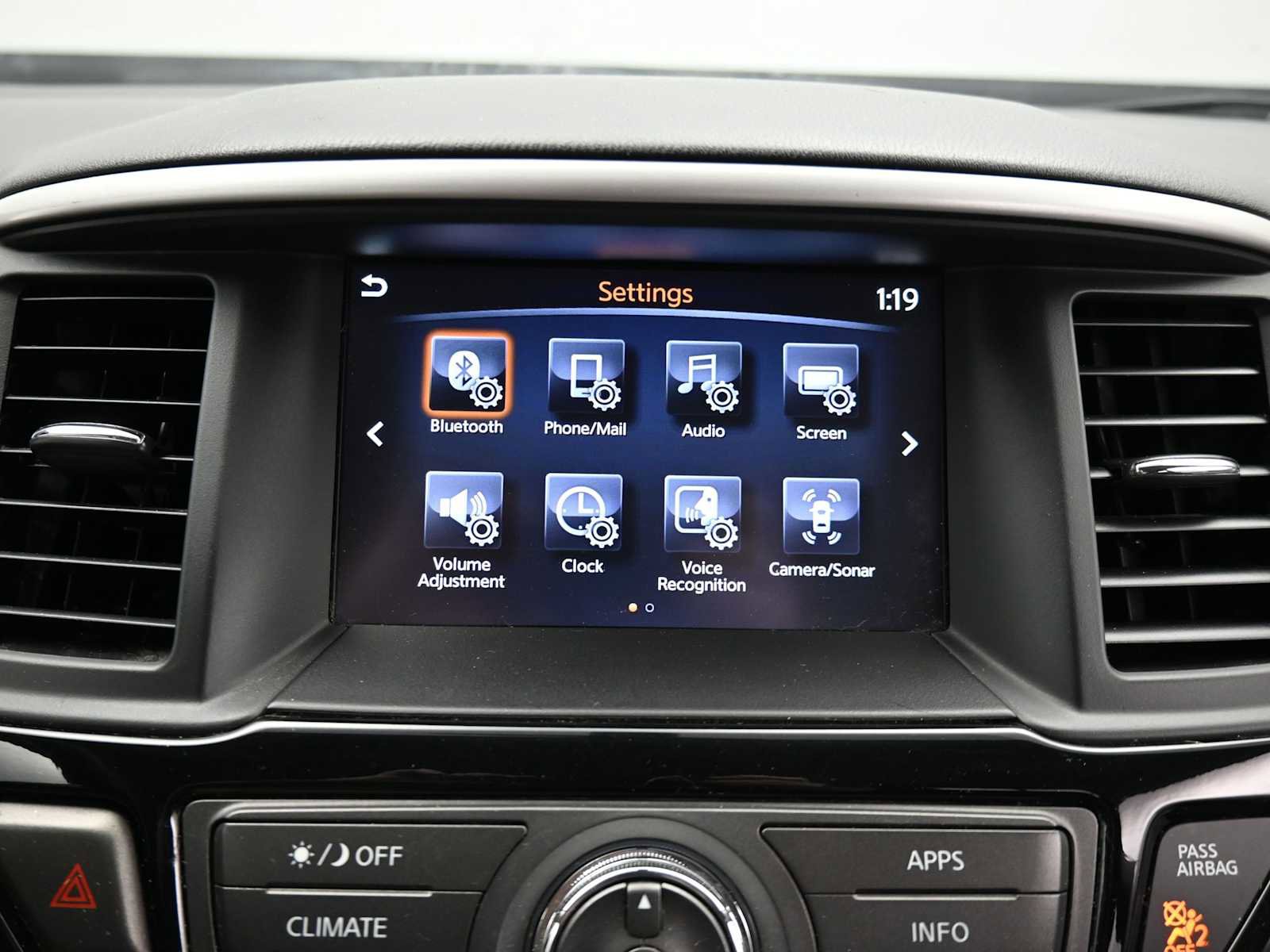 Used 2020 Nissan Pathfinder S image 18