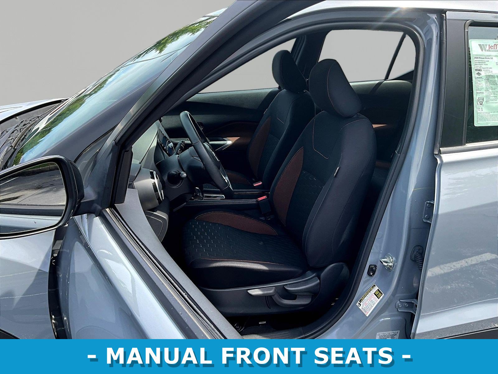 Used 2022 Nissan Kicks SR w/ Interior Electronics Package FWD image 21