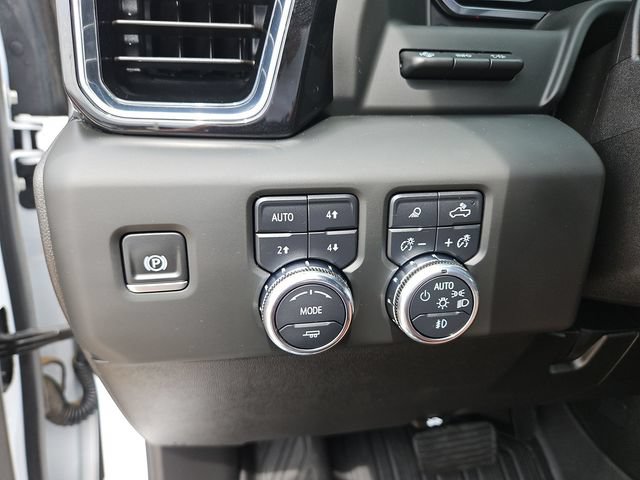 Used 2025 GMC Sierra 2500 Denali Ultimate AWD/4WD image 17