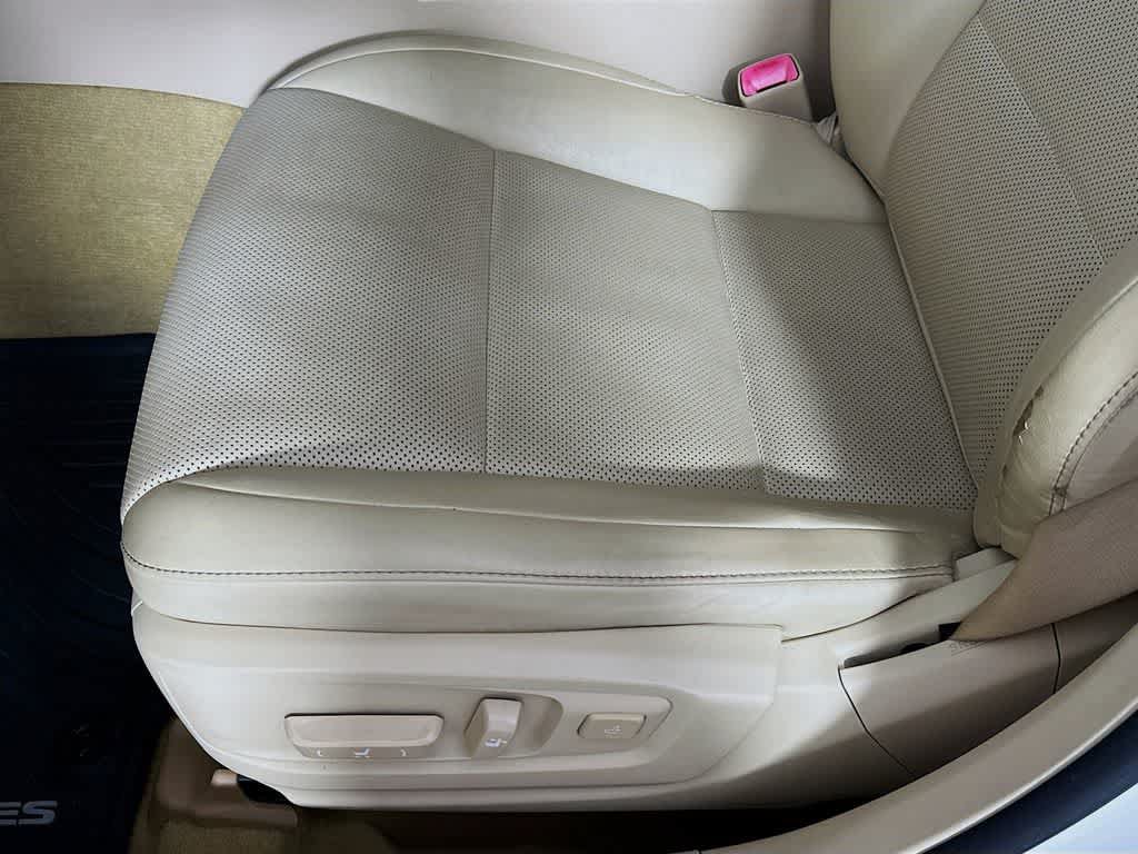 Used 2015 Lexus ES 350 w/ Premium Package FWD image 29