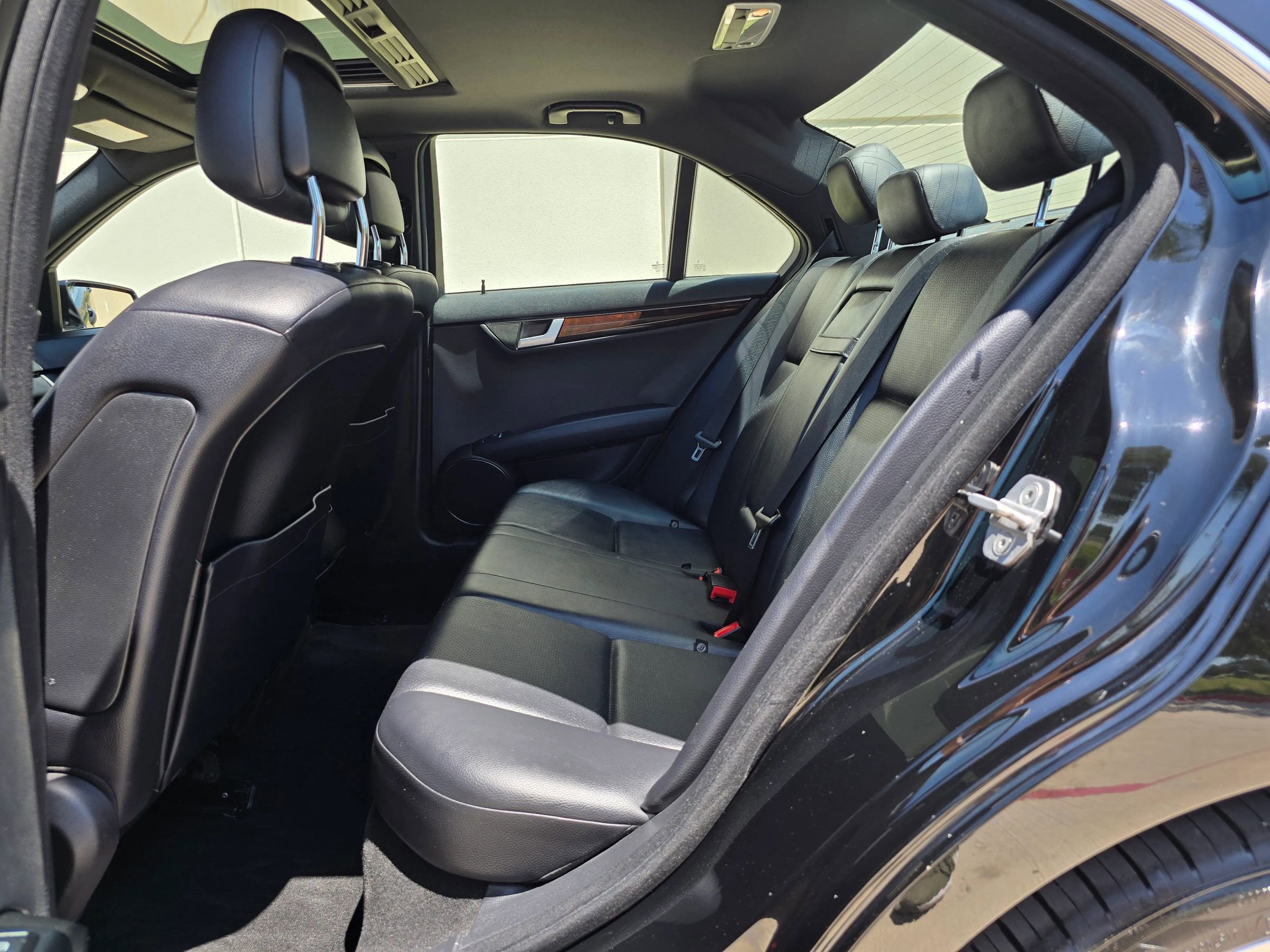 Used 2013 Mercedes-Benz C 300 4MATIC Sedan image 35