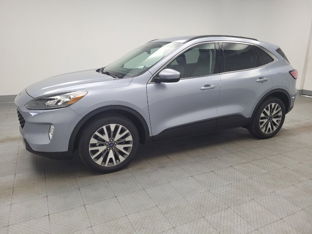 Used 2022 Ford Escape Titanium image 2