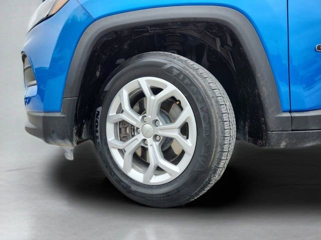 Used 2024 Jeep Compass Sport image 31