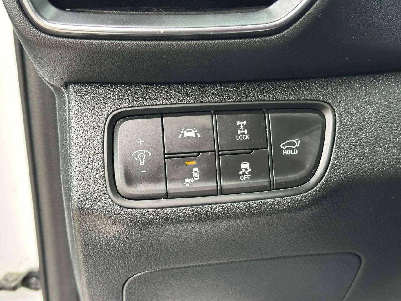 Used 2020 Hyundai Santa Fe Limited w/ Cargo Package AWD/4WD image 32