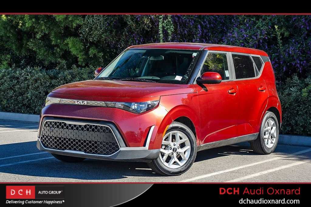 Used 2023 Kia Soul LX w/ LX Technology Package image 1