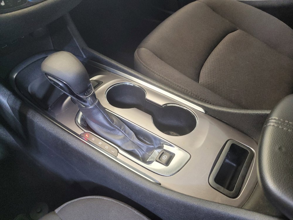 Used 2022 Chevrolet Malibu LT FWD image 26